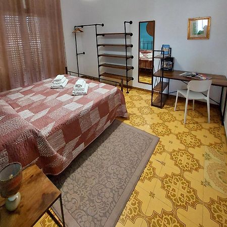 Апартаменты La Pintadera Sarda Карбония Экстерьер фото